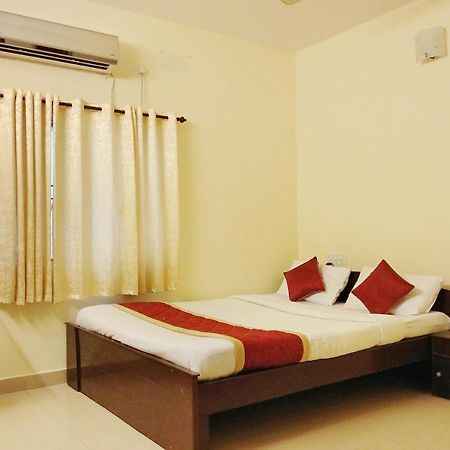 Super Oyo Capital O Premium Hotel Victoria Heights Near Sri Someshwara Swami Temple Bangalore Eksteriør bilde