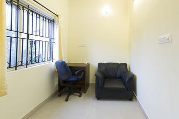 Super Oyo Capital O Premium Hotel Victoria Heights Near Sri Someshwara Swami Temple Bangalore Eksteriør bilde